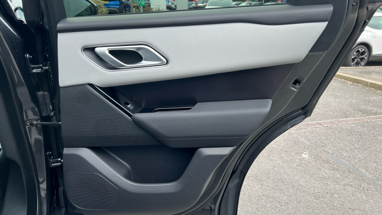 Land Rover Range Rover Velar 2.0 P400e Dynamic SE 5dr Auto Estate